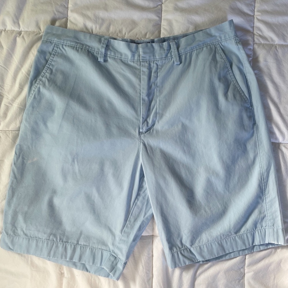 J. Crew Mens Gramercy light blue shorts
